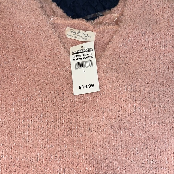 Never worn super soft sweater!! - Picture 2 of 3